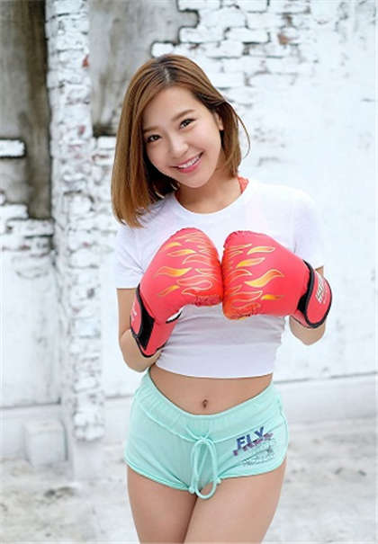 超级污的文秒湿-啊和学长在教室里做h_爱咖学院