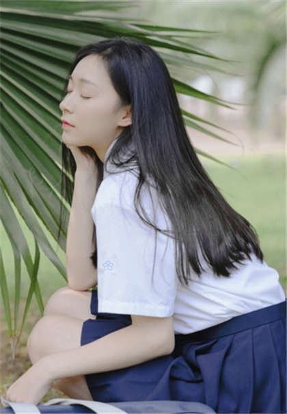 百合乳尖互慰-哦轻一点再深一_爱咖学院