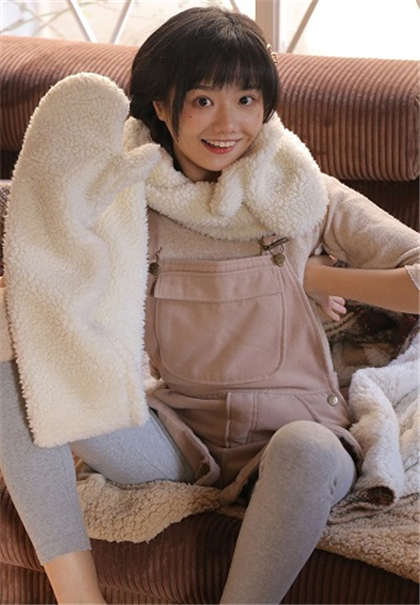 小熊故事全集1—925章2017-在下面塞樱桃不让掉下来_爱咖学院