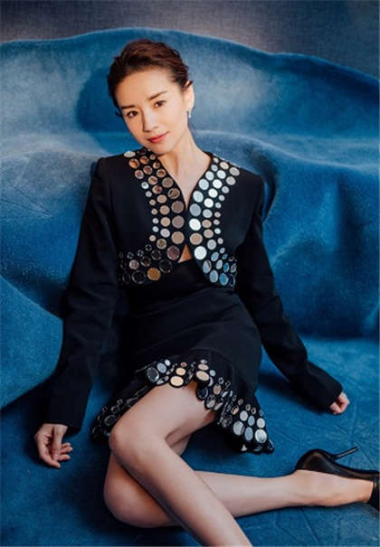 在车上干嫂嫂-李易峰好疼快点用力_爱咖学院