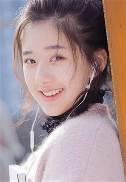 很色的小短文-男主尺寸太大女主小腹_爱咖学院