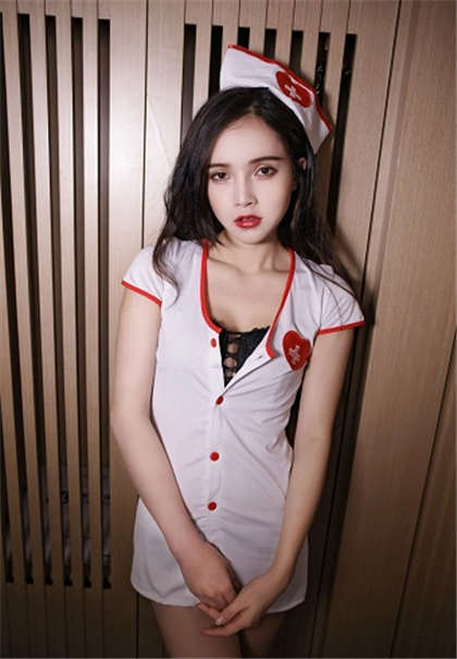 性爱小说高黄-将军不断挺着腰撞击着她_爱咖学院