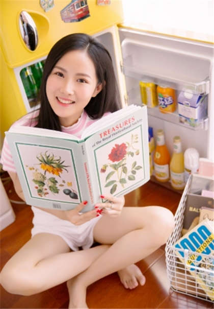 看完会湿的小说-我被2个男人玩到喷潮_爱咖学院