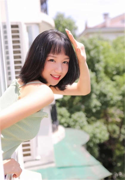 美女被轮流操的黄文-高干文_爱咖学院