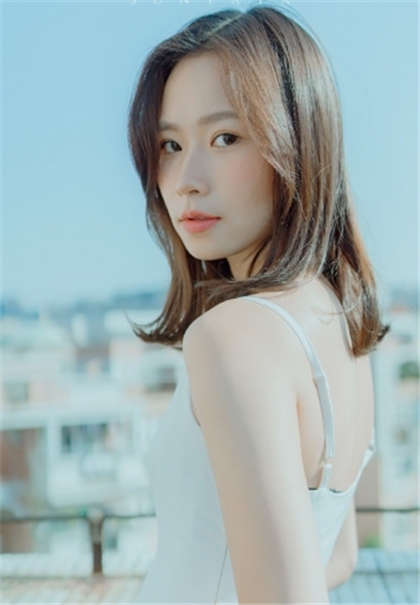 将军你的太大好痛-他猛的一个挺身进入了她_爱咖学院