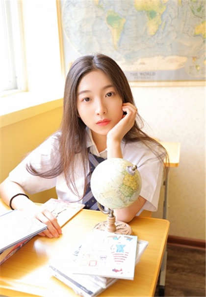 肉肉很多力的文-淫乱小镇_爱咖学院