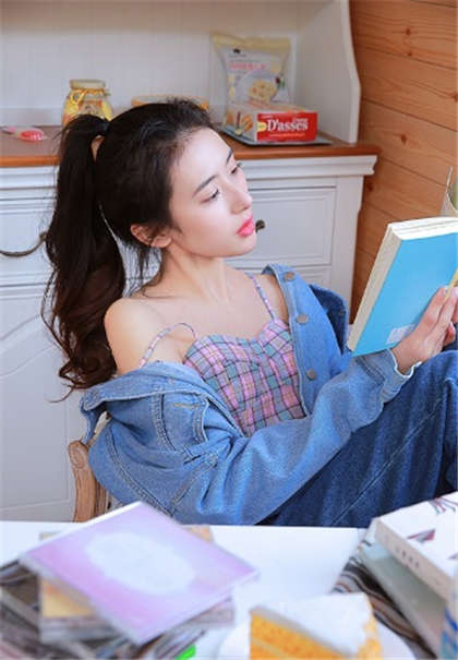 污小说动车上多人强一人-女主np喷汁公交车_爱咖学院