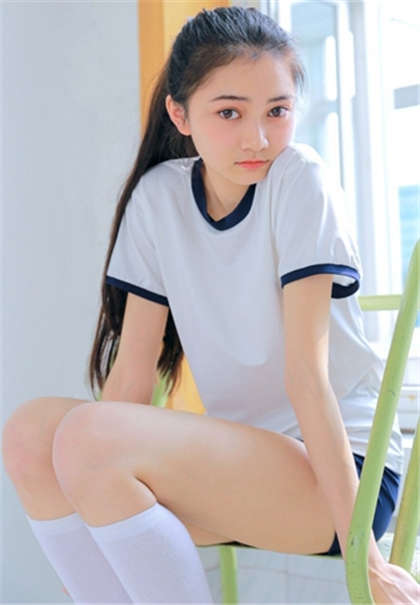 周芷若黄文-唔老师不可以这是在教室_爱咖学院