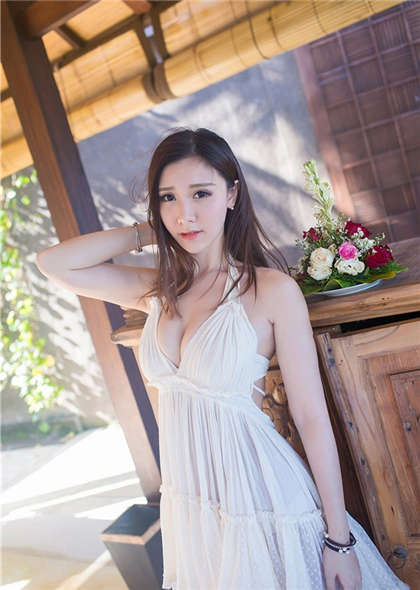 肉肉老师-办公室浪荡女秘h文最新_爱咖学院