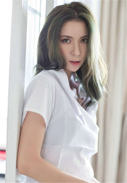 嗯,好硬用力-《新娘跪趴承受粗大撞击》_爱咖学院