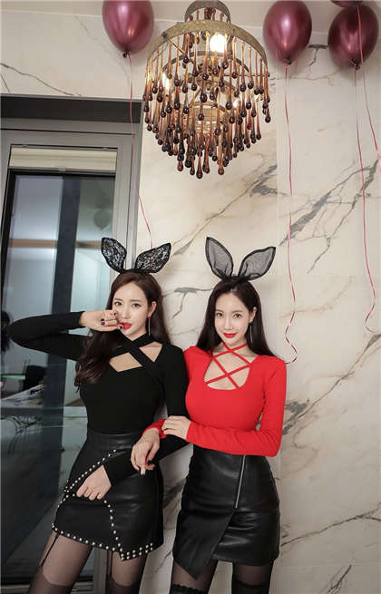 林婉馨大学生活第四部-成刚舔风淑萍_爱咖学院