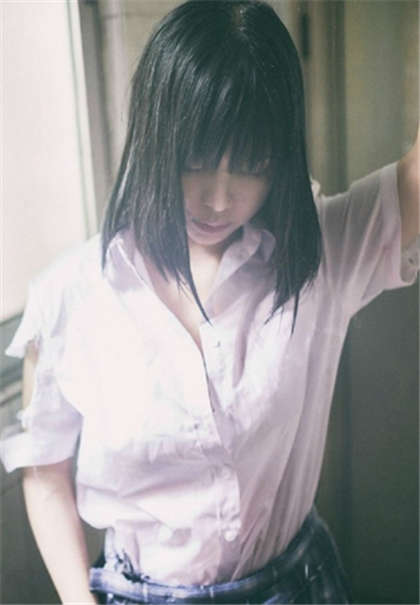 高辣肉np女主被强-多男一女小黄文细节_爱咖学院