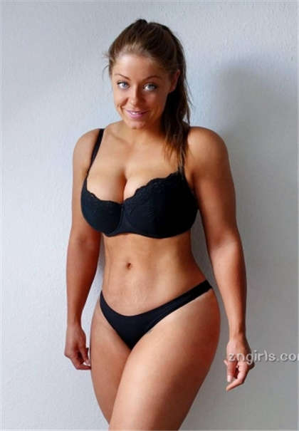 嗯…啊…嗯嗯-给女朋友口的小技巧_爱咖学院