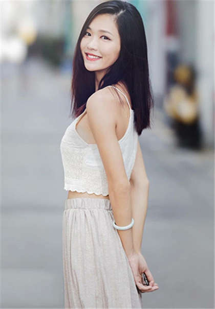 公交上操-留守女人们的春天_爱咖学院