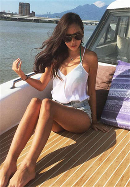 和老板污污文章-爹地我想要你深一点_爱咖学院