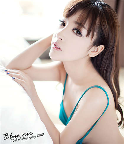 黄文小说肉多-男一边亲嘴一边摸女下面_爱咖学院