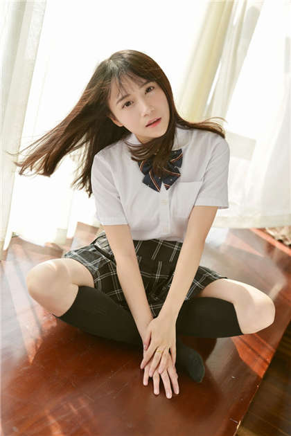 美艳yin荡的校花-黄肉肉小说_爱咖学院