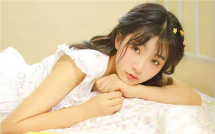 少妇小说合集-游泳教练在水里舔我下边6_爱咖学院