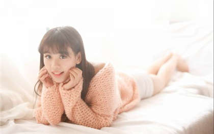 向下 湿了-几个男人亲下面_爱咖学院