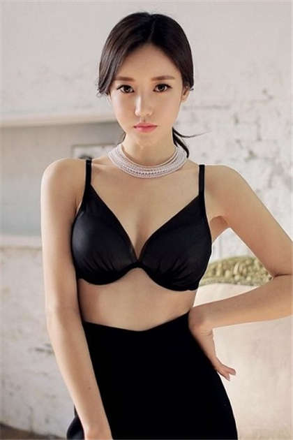 舔干你的水-一女n男同时承欢小说_爱咖学院