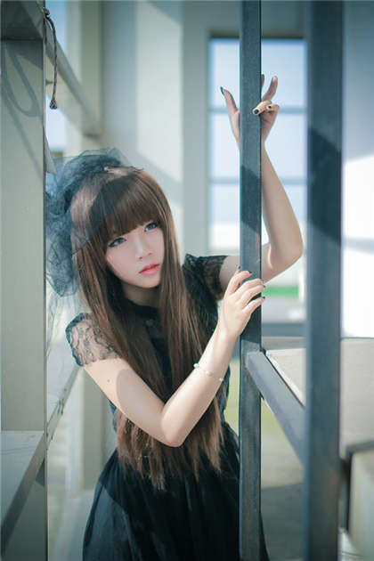 同性高肉短篇小说-被顶的向前爬又被拖回来_爱咖学院