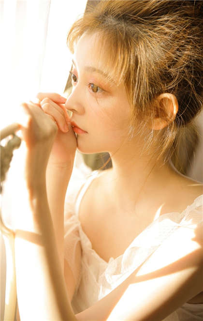 老头操护士-每天上班坐地铁都被顶一路_爱咖学院