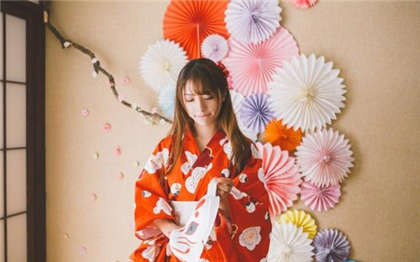 好爽在深一点快点-在教室里操_爱咖学院