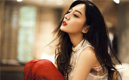 在公交车上被操到高c-两个奶头一起吃好爽_爱咖学院