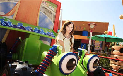 八男一女小说-闺蜜的男友好大好硬好爽_爱咖学院