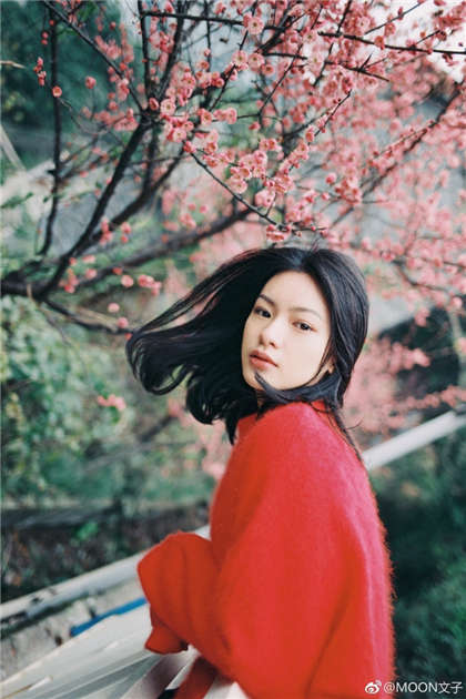 忘记穿内裤被同桌摸了一天-谁有非天夜翔的写肉的片段_爱咖学院