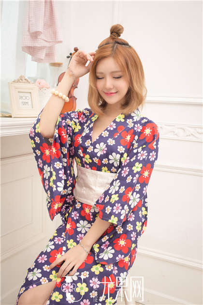 嗯啊哦太-五男惩罚一女_爱咖学院