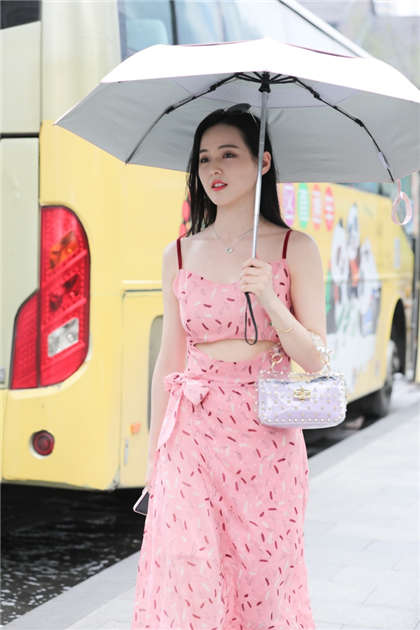 啊嗯,用力好爽啊-好玩的新娘被强奷_爱咖学院