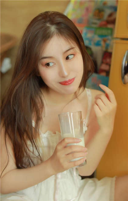 刘梅小伟-几个按摩师一起上我_爱咖学院