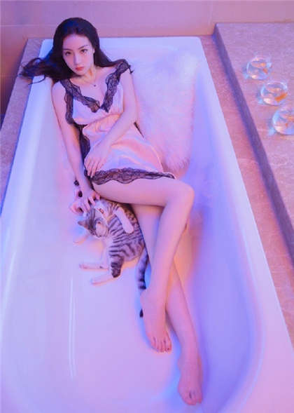 啊不要在公交车上干我-污污小说往下插东西_爱咖学院