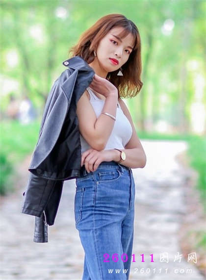 嗯,好硬用力-《新娘跪趴承受粗大撞击》_爱咖学院