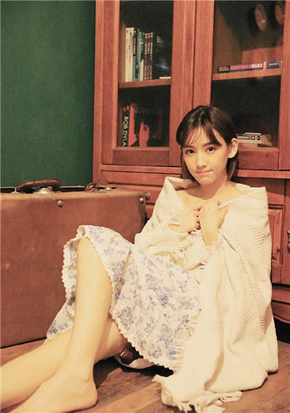 肉肉色色小说-游泳池教练暑假黄文_爱咖学院