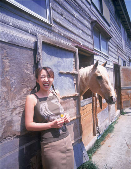 污污小说下面塞东西-刚才给一个直男舔下体了_爱咖学院