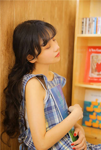 黄色小,说在线免费-张柔和白娜第十三章节_爱咖学院