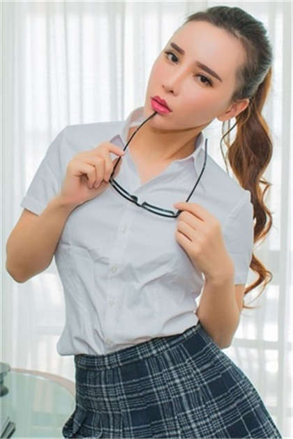 粗硕挺入湿润-深一点还想要给我_爱咖学院