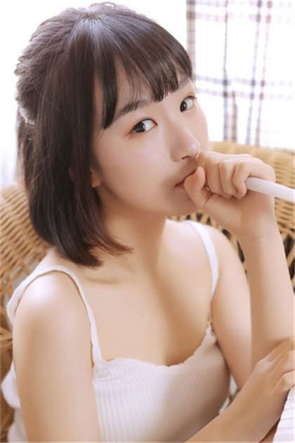 吸乳文段-老师喂我吃乳小说_爱咖学院