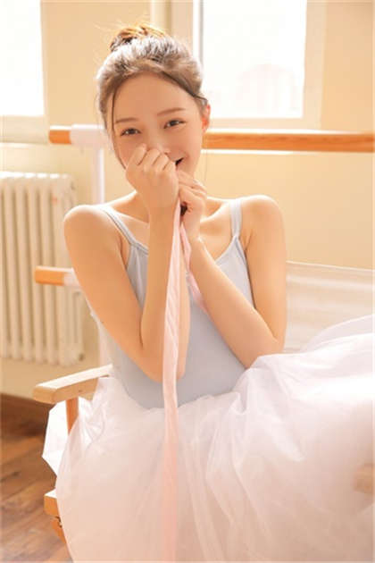 一个洞插两个棒-与狗做爰的全过程_爱咖学院