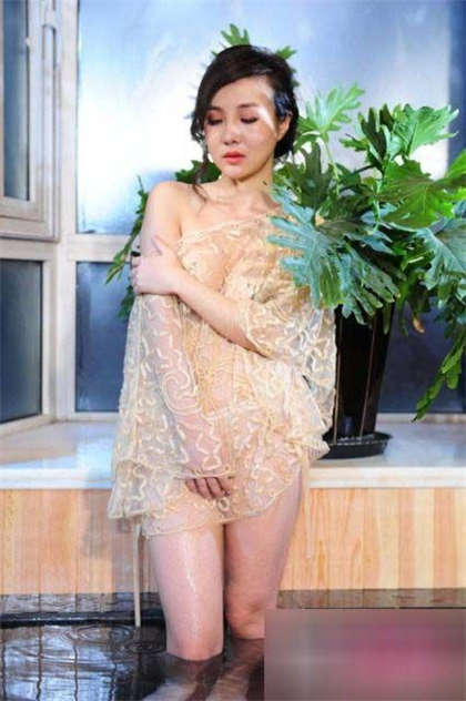 一女主多男h文-纯黄文_爱咖学院