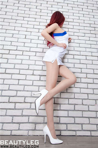 又黄又刺激的同志小说-吻戏床吻女人下身吸奶_爱咖学院