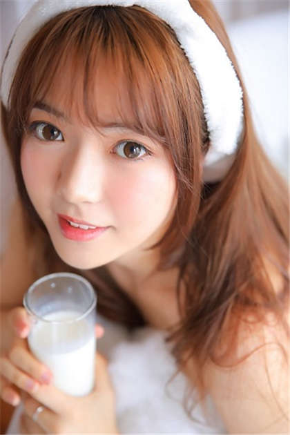 几个男人一起吃奶好爽-被陌生人吸奶摸下面的小说_爱咖学院