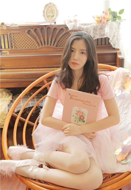 能看到下面湿的黄文短篇-被全家人操了的女友_爱咖学院