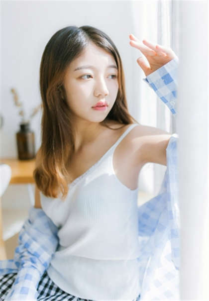 比较污的舔逼-看起来又大又挺翘_爱咖学院