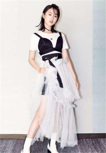 公交上被干-兄妹恋小说黄文_爱咖学院