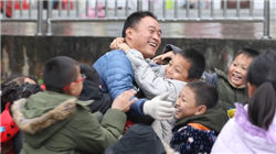 美国司法部发布对马杜罗的起诉书 指控其参与毒品恐怖主义阴谋