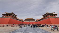 周二油价下跌，因OPEC+增产计划加剧供应过剩预期