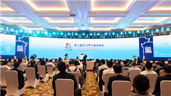 美国考虑扣押运载伊朗石油的油轮以向德黑兰施压